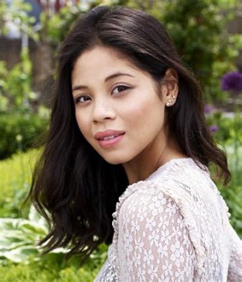 Eva Noblezada